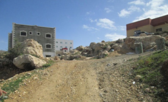 الطفيلة: أحياء بلا طرق تعيش العزلة مع كل تساقط للأمطار