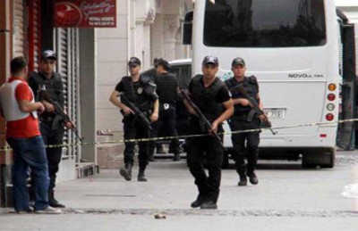 قتيل و47 جريحا في اعتداء بسيارة مفخخة في جنوب شرق تركيا