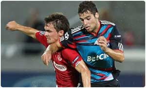 ليون الفرنسي يتغلب على ضيفه البرتغالي بهدفين نظيفين