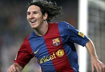 ميسي يقود فريقه لصدارة المجموعة الرابعة بهدفين في مرمى كوبنهاغن