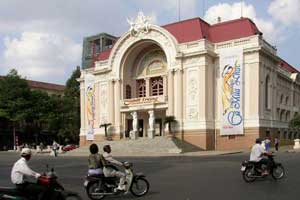 منع فتاة استرالية في السادسة من ركوب الحافلة المدرسية بسبب خلاف حول حجابها