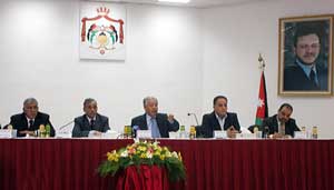 وزير الداخلية يؤكد اجراء الانتخابات النيابية بنزاهة وشفافية