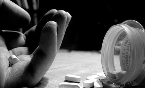 حدث يحاول الانتحار في صويلح وحالته خطيرة ... حدث يحاول الانتحار في صويلح وحالته خطيرة ...