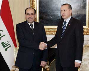 المالكي في تركيا للقاء أردوغان وغل  