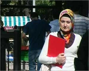 توبيخ للادعاء التركي بشأن الحجاب    