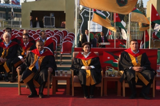 الإحتفال بتخريج كوكبة جديدة من طلبة كليتي الملك عبدالله الثاني لتكنولوجيا المعلومات والأثار والسياحة الإحتفال بتخريج كوكبة جديدة من طلبة كليتي الملك عبدالله الثاني لتكنولوجيا المعلومات والأثار والسياحة