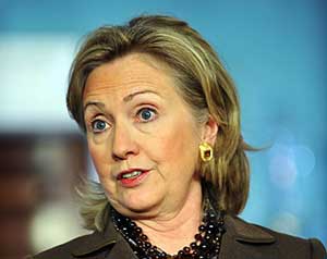 كلينتون تدين نشر وثائق العراق  