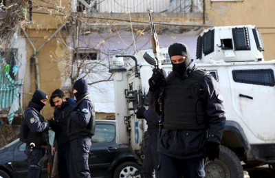 تركيا تعلن حظر التجوال في ديار بكر لقتال المسلحين الأكراد