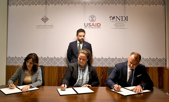 ولي العهد يشهد توقيع مذكرة تفاهم لدعم وبناء قدرات طلبة الجامعات