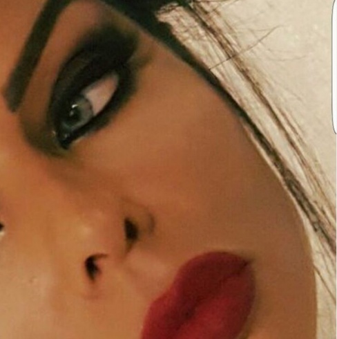 بالصورة - نجمة سوريّة تكشف جمال شقيقتها الخارق... خمّنوا من هي! بالصورة - نجمة سوريّة تكشف جمال شقيقتها الخارق... خمّنوا من هي!