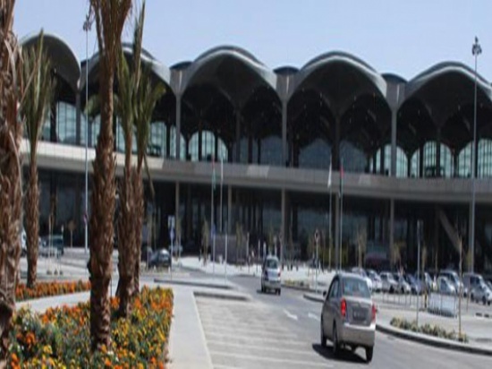 الملكية الأردنية تنقل جميع رحلاتها الجوية إلى مبنى المطار الجديد الملكية الأردنية تنقل جميع رحلاتها الجوية إلى مبنى المطار الجديد