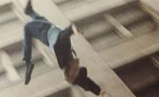 مصر : "طبق دش" ينهي حياة شخص بعد سقوطه من الطابق العاشر مصر : "طبق دش" ينهي حياة شخص بعد سقوطه من الطابق العاشر