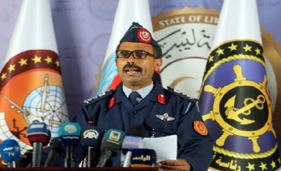 الوفاق : رصدنا تحرك رتل مسلح لقوات حفتر ومنظومة دفاع جوي من نوع بانتسير باتجاه البريقة الوفاق : رصدنا تحرك رتل مسلح لقوات حفتر ومنظومة دفاع جوي من نوع بانتسير باتجاه البريقة