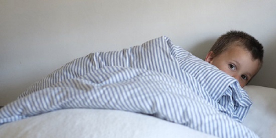 شاهد: مواطن تركي يضع كاميرا مراقبة بمنزله ليراقب معاملة خادمته الأوكرانية مع طفله.. فكانت النتيجة صادمة