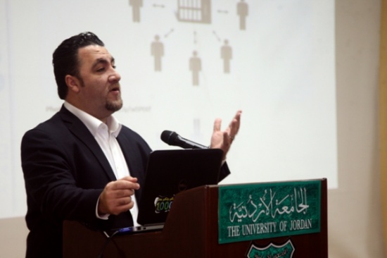 "هندسة الأردنية" تنظم محاضرة حول سلوكيات التعامل في وسائل الإعلام الإجتماعي