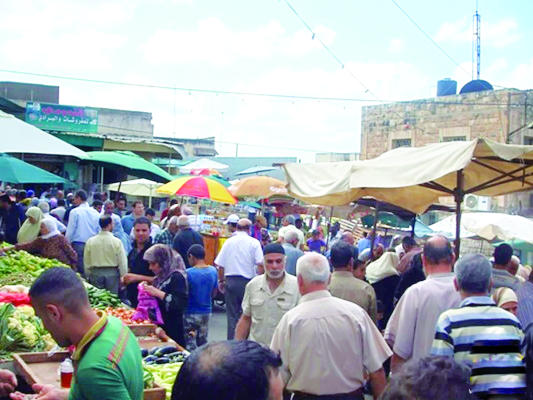 حملة لتنظيم حركة السير والبسطات العشوائية في مؤاب