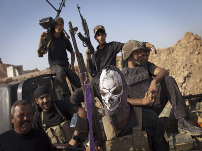 تصاعد الاشتباكات بين تنظيم “الدولة الإسلامية” والبيشمركة حول طوزخورماتو