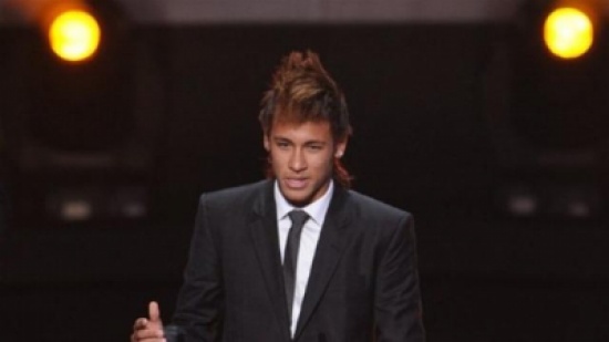 نيمار يفوز بجائزة أفضل لاعب برازيلي لعام 2012 نيمار يفوز بجائزة أفضل لاعب برازيلي لعام 2012
