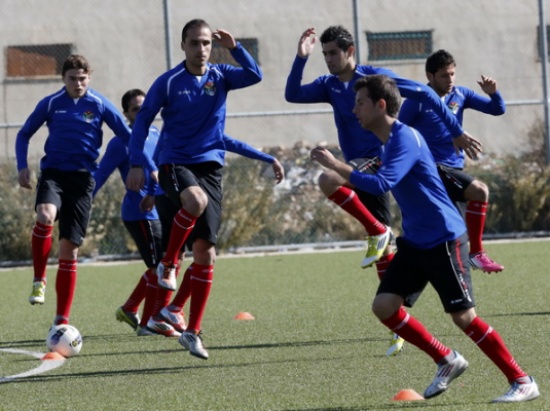 المنتخب الوطني يواصل تحضيراته ويواجه الجزيرة ودياً الاثنين المنتخب الوطني يواصل تحضيراته ويواجه الجزيرة ودياً الاثنين
