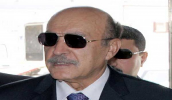 ورثة "عمر سليمان" يقاضون بنك إماراتي بعد اختفاء مبلغ ضخم من الأموال المهربة لدبي ورثة "عمر سليمان" يقاضون بنك إماراتي بعد اختفاء مبلغ ضخم من الأموال المهربة لدبي