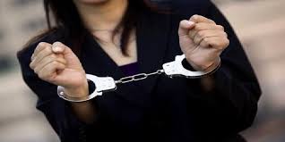 بالصور - القبض على امرأة عربية متزوجة من رجلين في آن.. إليكم التفاصيل بالصور - القبض على امرأة عربية متزوجة من رجلين في آن.. إليكم التفاصيل