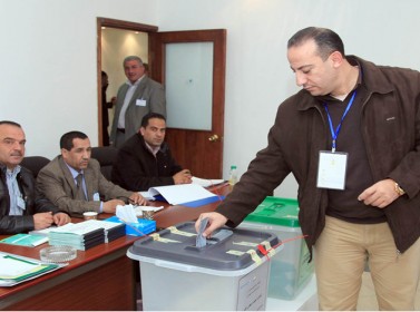 البطوش رئيسا لغرفة تجارة المزار الجنوبي البطوش رئيسا لغرفة تجارة المزار الجنوبي