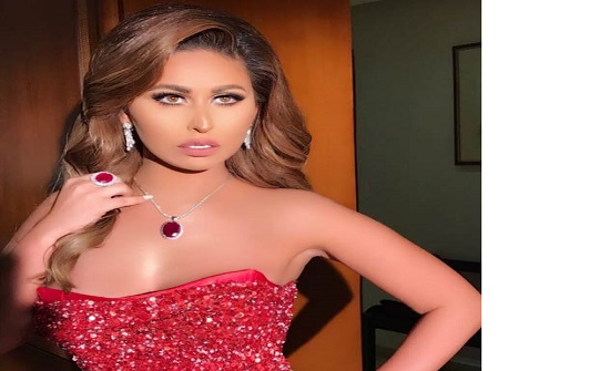 على السرير.. مى سليم مع ابنتها فى جلسة تصوير جديدة..صور على السرير.. مى سليم مع ابنتها فى جلسة تصوير جديدة..صور