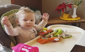 بالفيديو.. ردّة فعل غريبة لأم سمعت طفلها يناديها "ماما" للمرة الاولى!