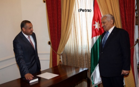العجارمة يؤدي اليمين القانونية رئيسا لديوان التشريع