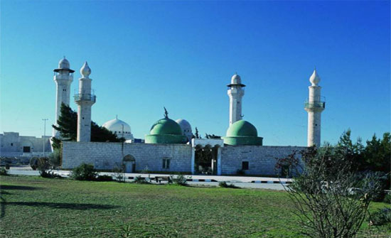 تكريم الطلبة الفائزين في العاب القوى بالمزار الجنوبي