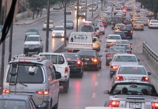 اصابات بحادث تصادم ٣ مركبات على طريق اربد عمان .. وأزمة سير خانقة اصابات بحادث تصادم ٣ مركبات على طريق اربد عمان .. وأزمة سير خانقة