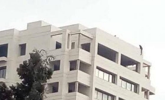 ثلاثيني يحاول الانتحار من اعلى عمارة بصويلح ثلاثيني يحاول الانتحار من اعلى عمارة بصويلح