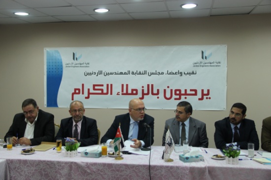 عبيدات وهلسة : يجب تطبيق القوانين على الابنية المخالفة