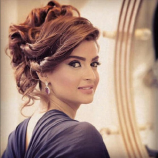 علا الفارس تتلقى عرضا للزواج.. والعريس يصور لها المهر" صورة " علا الفارس تتلقى عرضا للزواج.. والعريس يصور لها المهر" صورة "