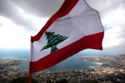 تحركات مشبوهة لمسلحين في جرود لبنان والجيش يعزز قواته تحركات مشبوهة لمسلحين في جرود لبنان والجيش يعزز قواته