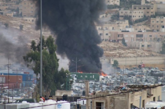 بالصور  : 5 قتلى على الاقل بانفجار حاوية العاب نارية في جمرك عمان