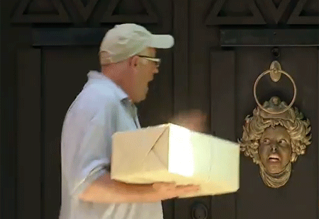 الباب الغريب