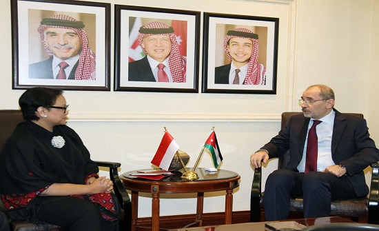 الصفدي ووزيرة خارجية اندونيسيا يبحثان تعميق التنسيق في القضايا الاقليمية