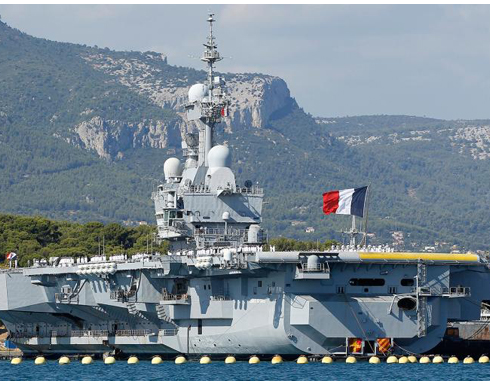 "شارل ديغول" تنطلق إلى شرق البحر المتوسط