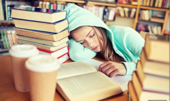 الحرمان من النوم يغير الطباع!