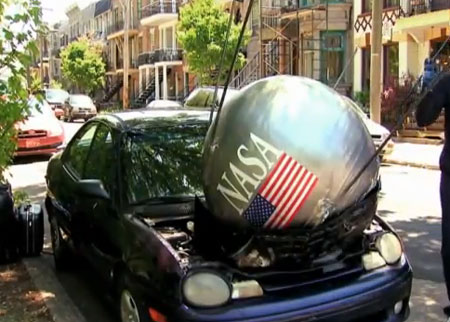 سقوط صحن فضائي