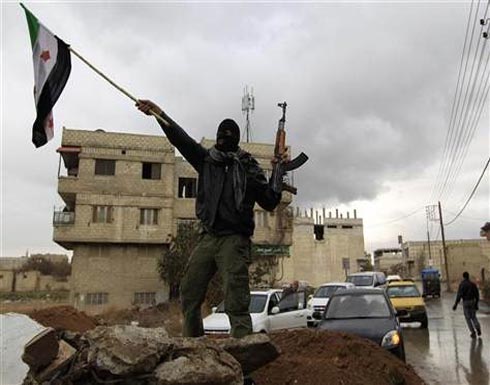 الحر يدمّر دبابة في ريف دمشق ويسيطر على قرية في حماة