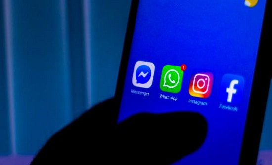 "فيسبوك" تبدأ بدمج التراسل بين "إنستغرام" و"ماسينجر" "فيسبوك" تبدأ بدمج التراسل بين "إنستغرام" و"ماسينجر"