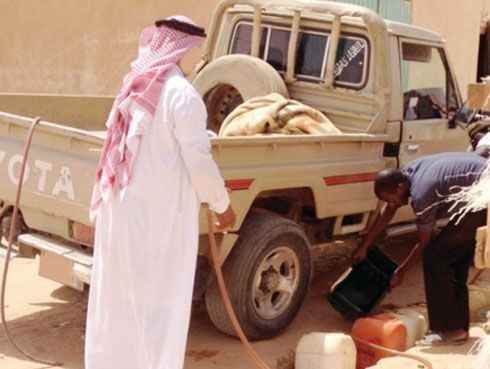 العقبة : مصادرة 6 آلاف لتر بنزين سعودي العقبة : مصادرة 6 آلاف لتر بنزين سعودي