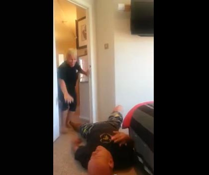 مقلب مضحك بالزوجة