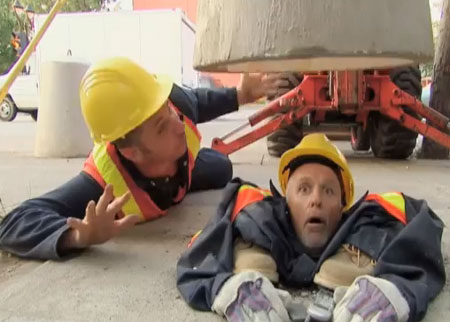 اصابة رجل البناء