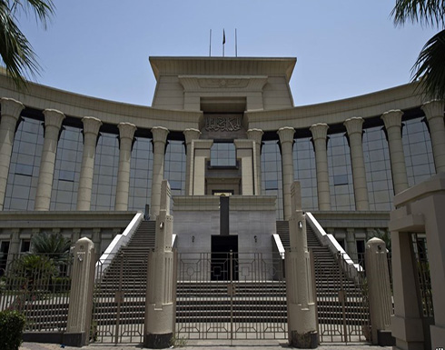 المحكمة الدستورية تتبرأ من قرار مفوضيها بشأن "تيران وصنافير" المحكمة الدستورية تتبرأ من قرار مفوضيها بشأن "تيران وصنافير"
