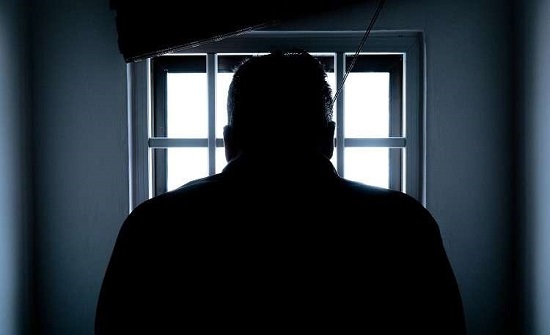 محتال يحصل على أحدث هواتف آيفون لسنوات دون أن يدفع ثمنها محتال يحصل على أحدث هواتف آيفون لسنوات دون أن يدفع ثمنها
