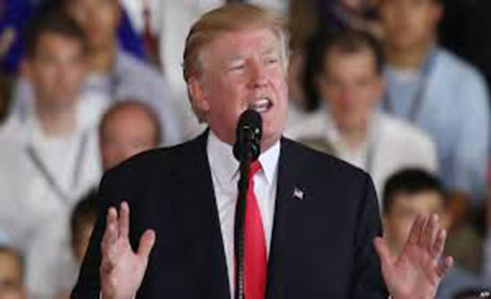 ترامب يهدد "الديمقراطيين" بإغلاق حكومي جديد