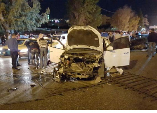 قيادة "متهورة" تتسبب بحادث مروع في شارع الجامعة الأردنية قيادة "متهورة" تتسبب بحادث مروع في شارع الجامعة الأردنية